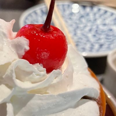 23 /常に現実逃避/映画とドラマと本と美味しいものと邦ロック/海外旅行に行きたい/好きなものに囲まれて暮らしたい / きっとどこまでいっても正解は見つからない/私には人生全てがハードモード/最近はこそこそ短歌を作ってる