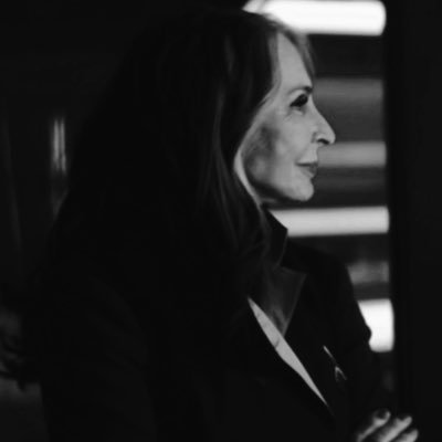 Formerly Bev Crusher’s Trek Archive📍Fan Account | Archiving Gates McFadden related content & sharing news.