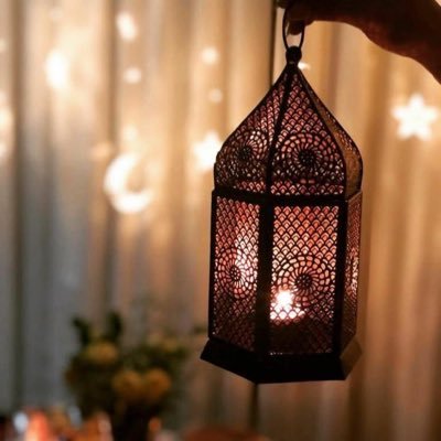 سبحان الله العظيم سبحان الله و بحمده 🌹 https://t.co/iPPDDMDcOU