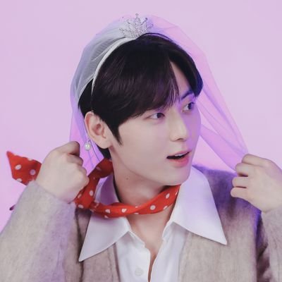 for HWANG MINHYUN @MINHYUN_PLEDIS                    nu'est | wanna one | txt | sig | svt |