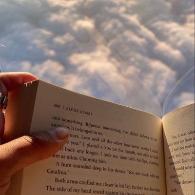 acotarian's profile picture. Cr: The Inheritance Games                        https://t.co/ebQTdONY06