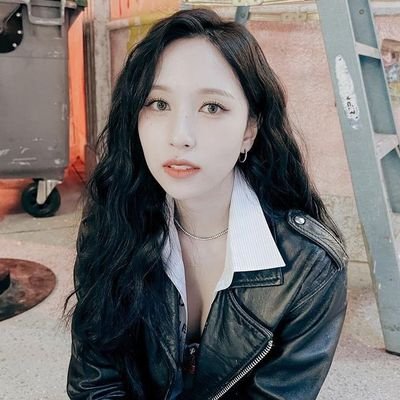 Roleplayer using 미나 face. The black swan of the group named TWICE. 97an
