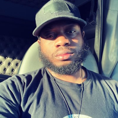 Philadelphia native 🌃 Jawn crazy out here 🤪 just a young Bull