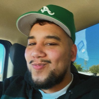 saint_eastwood's profile picture. just be yourself.