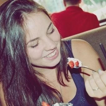 Eliza_Choose's profile picture. @Atleta_Network