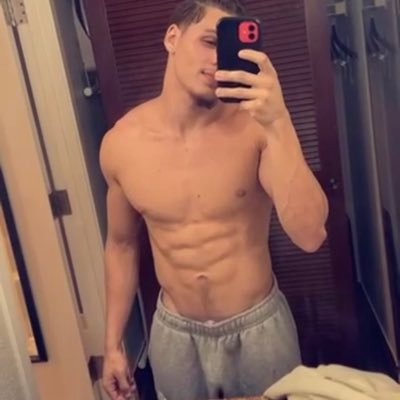 Here for a fun time not a long time
Content creator 😵💫😈😈