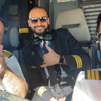 Electric Engineer 💡| Commercial pilot. 👨‍✈️ | A319 - A320 A 321 Type-Rated 🛫 | دائما الحمد لله على جميع نعمه ❤️ الله يحفظ السعودية من كل كيد