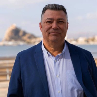 Ingeniero agrícola. Liberal, moderado y monárquico. Del Atlético. Aguileño, Murciano, Español y Europeo ❤️🤍❤️🇪🇸🇪🇺