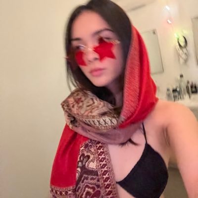 n_oelani's profile picture. 