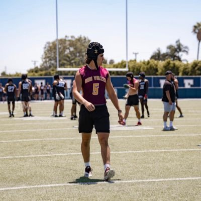 6’1 215 lb | Class of 2024 | Simi Valley High school | OLB/RB | 3.0 GPA | All-Ventura County LB | All-CIF LB |contact: 5villalobosalex@gmail.com (814) 232-8348