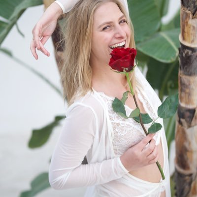 iamdorotaes's profile picture. 