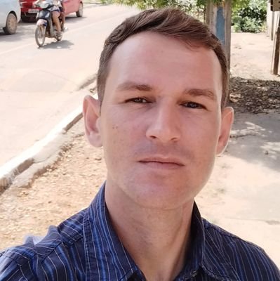 Vivo livre, sem roteiro, nem filtro. Vem comigo que no caminho te explico.
- LatinoAmericano
- Solteiro
- Vivaz