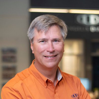 robert17517's profile picture. 