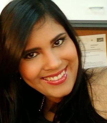 Eu Sou Completamente APAIXONADA pelo EDSON CADORINI
, pela musica Sertaneja e Country e adoro fazer o que eu faço...