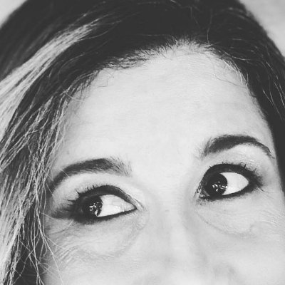 Emmy-winning Storyteller, Producer, Director & Educator. Usually the funny one at staff meetings. Working with AI to EMPOWER CREATIVES!