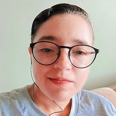 •Taurina
•28 anos
•Enfermeira
•Recifense