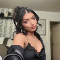 Guenevere (@whitexwave) 's Twitter Profile