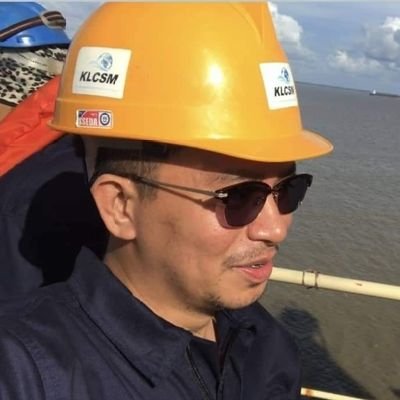 🇵🇭
Built slim🏃♂️
Travellers✈️
Seaman⚓
ChefCook🍜
WearingBraces🤔
Not into collab❌
Single❤️