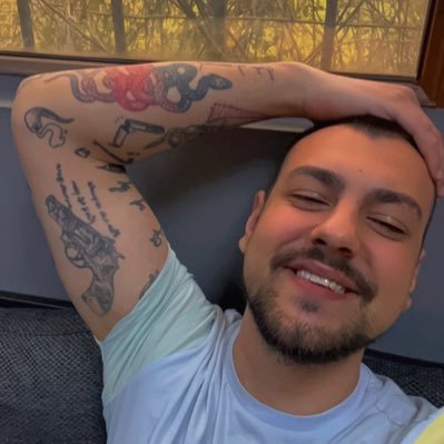 AlperenUnveren's profile picture. https://t.co/TLGwF8MqLE