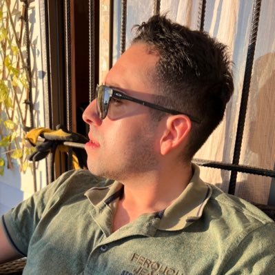 mivm07's profile picture. Analista Programador y Diseñador 👨🏻‍💻 amante del deporte y café ☕️.