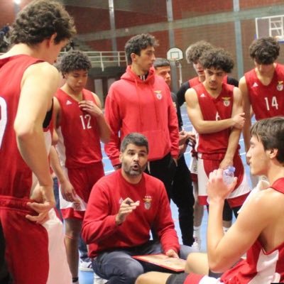 Comentador da NBA e narrador de futebol na @SPORTTVPortugal - Treinador de Basquetebol