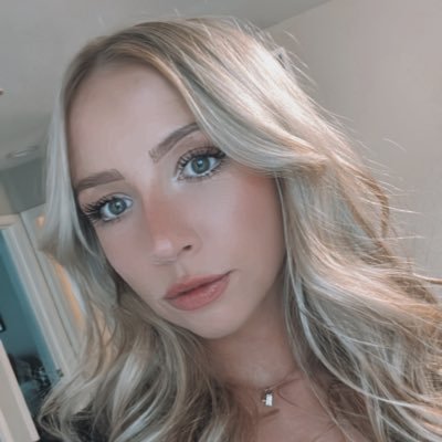 icu nurse // taurus ☼ aquarius ☽ libra ↑ taurus ♀