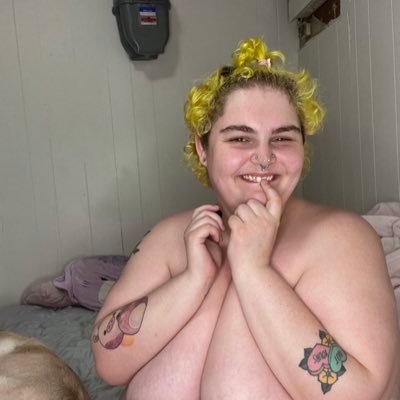 18+. 27!! fat, queer fetish content creator. squishmallow collector + baby witch ✨ pierced + tattooed 💉