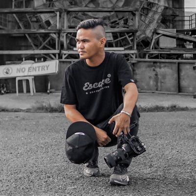 kimtiblani01's profile picture. the world is my playground