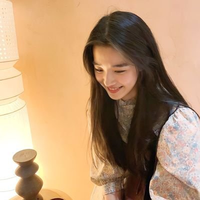 ᨳ᭬ she's an angelic lady with kind hearted by each serene of fair ˚♡🌙