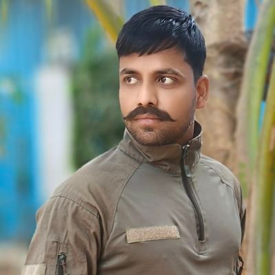 jeetu_kashyap94's profile picture. Simple boy