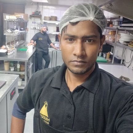 TheRajatThakur's profile picture. proud Indian