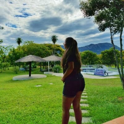 Nicolee_D25's profile picture. 