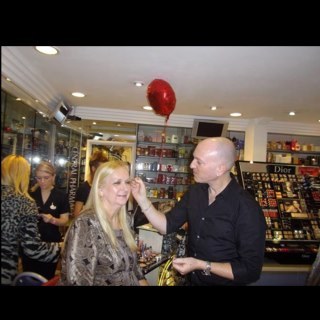 ValeenNewman50's profile picture. 