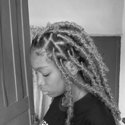 Artist 🎨
Biomedical engineer 🩺⛑⚕️.
All about the Afro
iHoop 🏀
