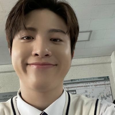 luvwan_18's profile picture. ‧⁺💎 @treasuremembers ｡*ミ