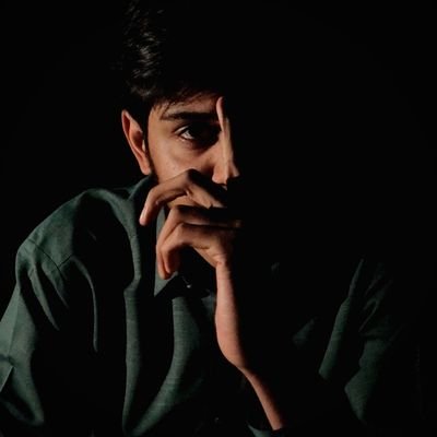 ||IQBALIAN 27||🥼
||SAKIMSIAN 22||🫥
A young lad who wants to establish himself.
A writer, debater, philosophical n ideological warrior and whatnot.