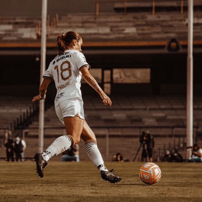 Pro footballer for Pumas Femenil ⚽️ “Learning life with a ball at my feet” 📍Mexico City, MX