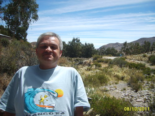 Farmacéutico, Ariqueño hace 8 años, hincha de la U de Chile y de Ariquita