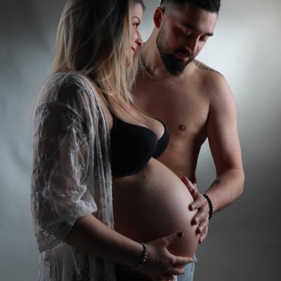 25 ans. Infirmière 👩🏼⚕️💉 Un être vous manque et tout est depeuplé... ❤️ Le J. 🤍