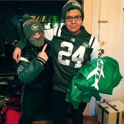 realrobertzafra's profile picture. NYC | Tik Tok | 🇲🇽| Mexicans Ain’t Going Anywhere 😘