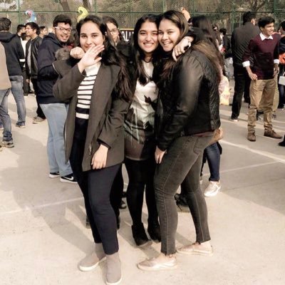 pragati_raizada's profile picture. it’s cute you think you matter 😂