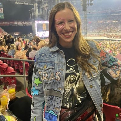 beckyjbaker's profile picture. 💛 retweeted TS content