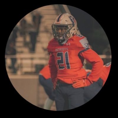 5’8 150lb slot wr/db @SAVeeteransFBall c/o ‘24 email @jeremiahDarden2@gmail.com