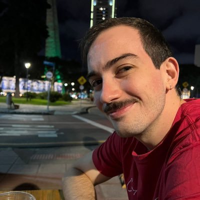 crítica da economia política das águas com gás e dos isotônicos