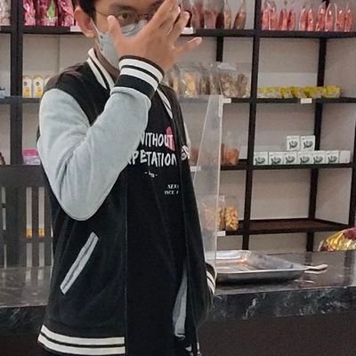 SeptyarNafisR's profile picture. wiuwiuwiu tod tod