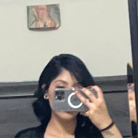 $elena (@selenaluvssluts) 's Twitter Profile