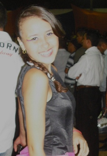 Geminiana,chata,engraçada. Deus, Luan Rafael,amigos,Família.Não gosto de ver ninguém triste. Gosta do errado, do amargo, do sem graça.
