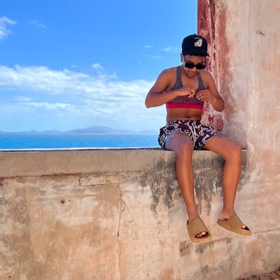 Mami perdona si de pronto yo exploto, ya yo soy otra persona.🦋🌹