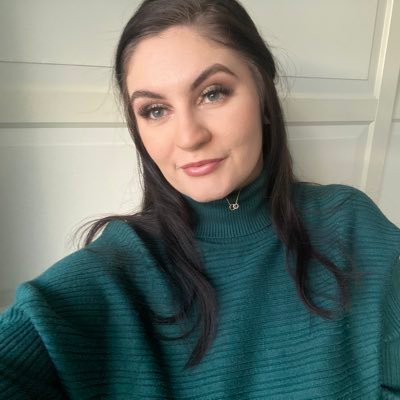 _rosienoble's profile picture. 25🌹