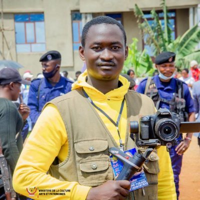 SAJOS MEDIA STUDIO: Serviabilité, Rapidité et ponctualité.
-Former
-Informer et 
-Promouvoir  les oeuvres multimédias 
 Director SAJOS
samuelvanavatho@gmail.com